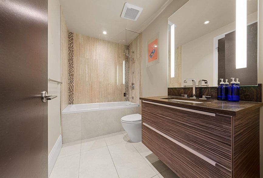 205 2035 W 4th Avenue