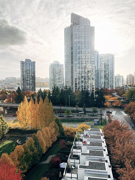 1110 928 Beatty Street