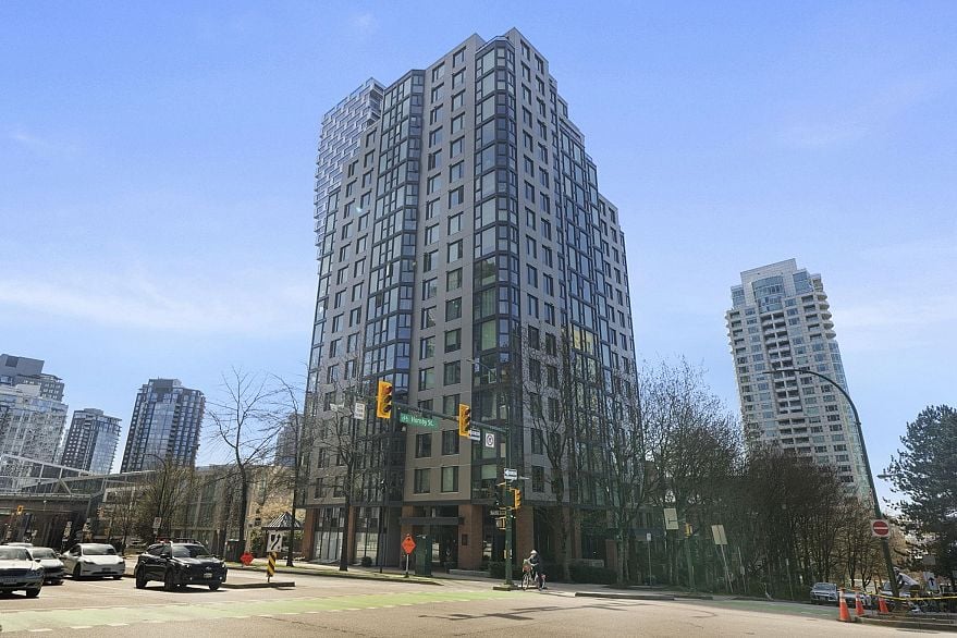 1203 888 Pacific Street