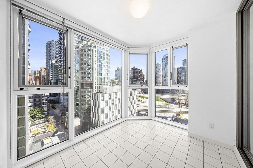 1203 888 Pacific Street