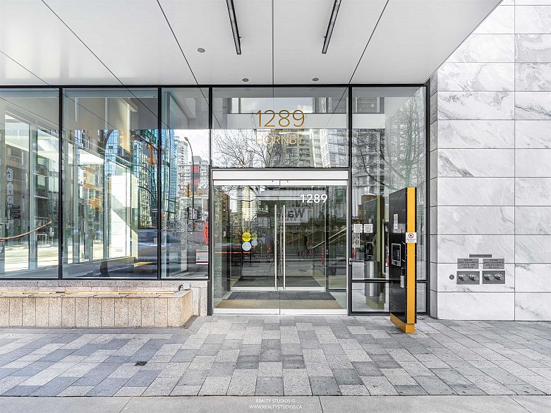 2702 1289 Hornby Street