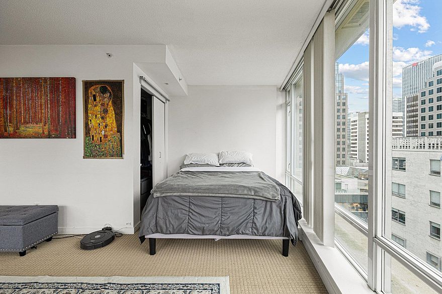 718 610 Granville Street