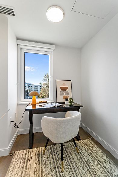 302 4908 Cambie Street