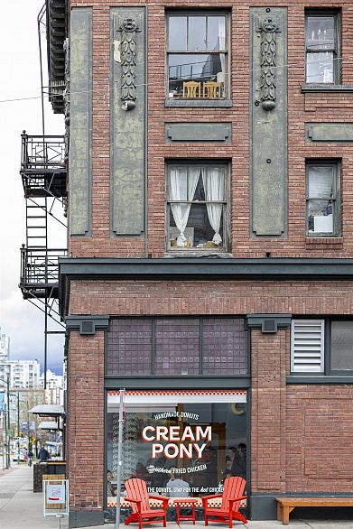 502 311 E 6th Avenue