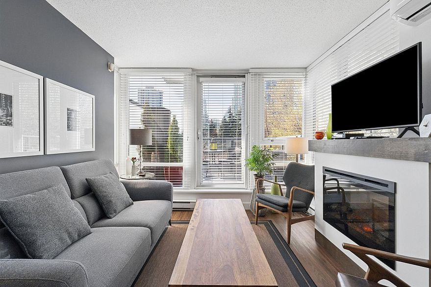 310 939 Expo Boulevard