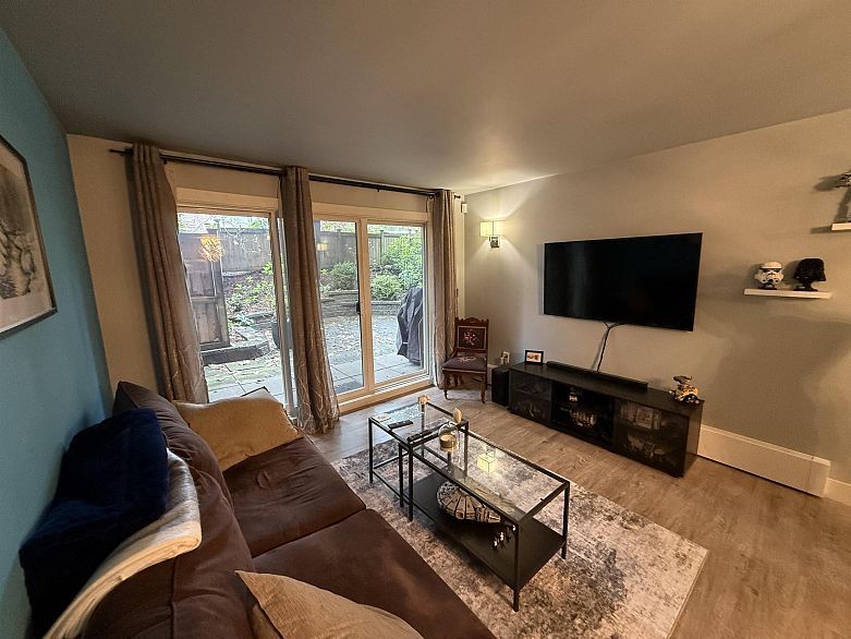 117 2416 W 3rd Avenue