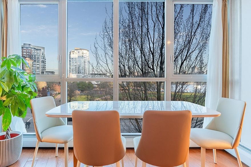 505 388 Drake Street