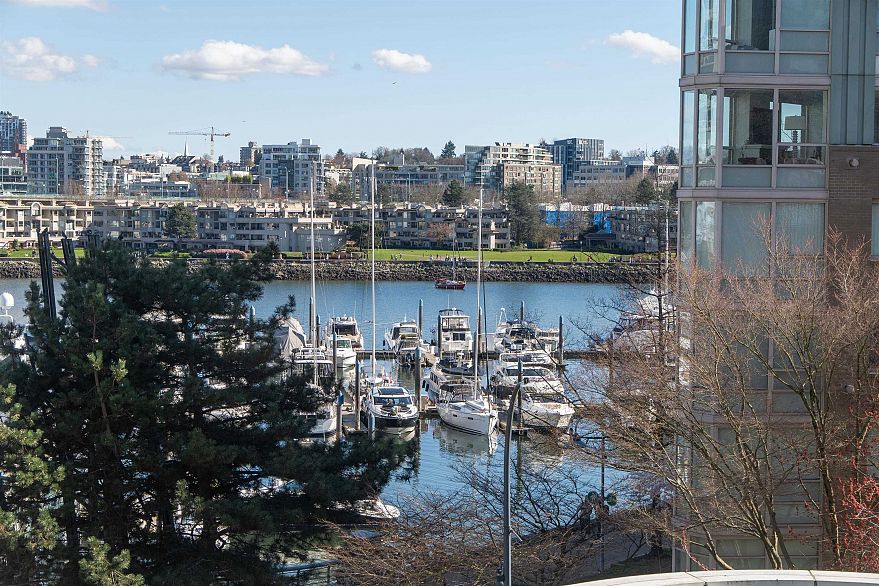 505 1201 Marinaside Crescent