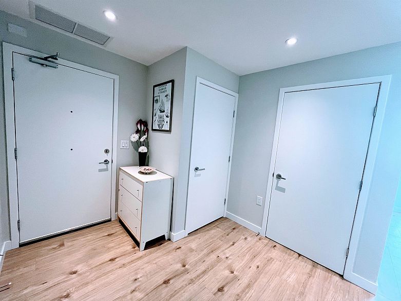 1205 3430 E Kent Avenue South