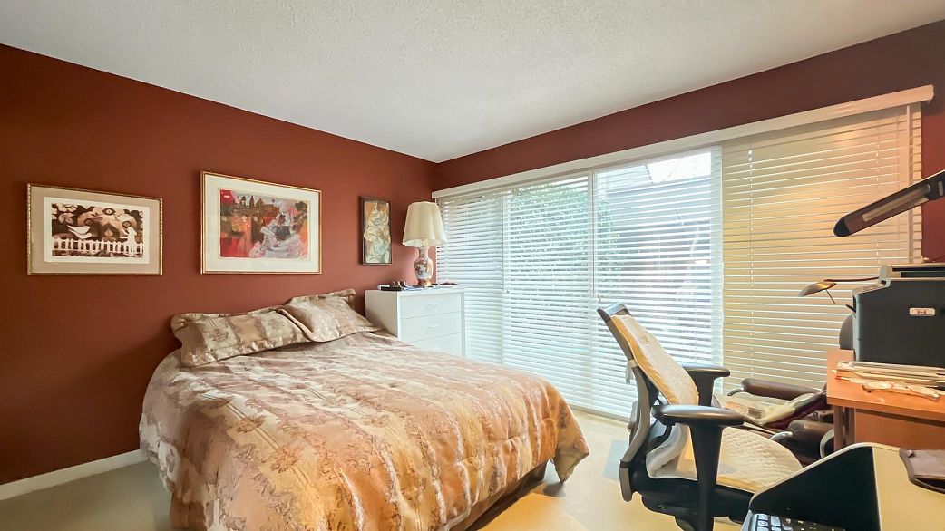 326 Greensboro Place