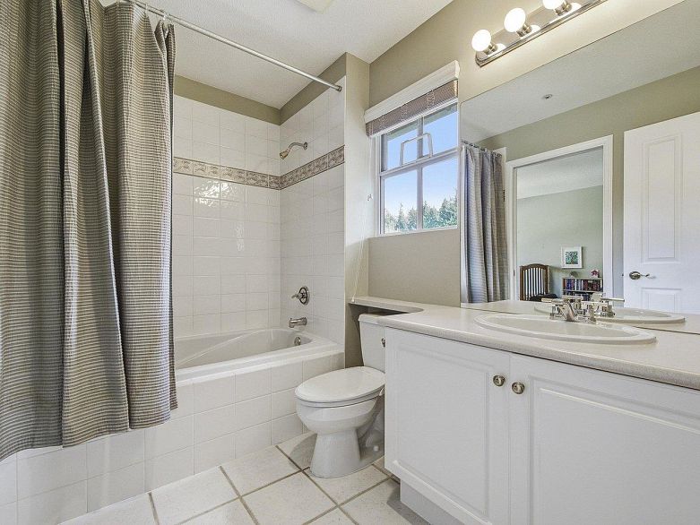 31 5650 Hampton Place