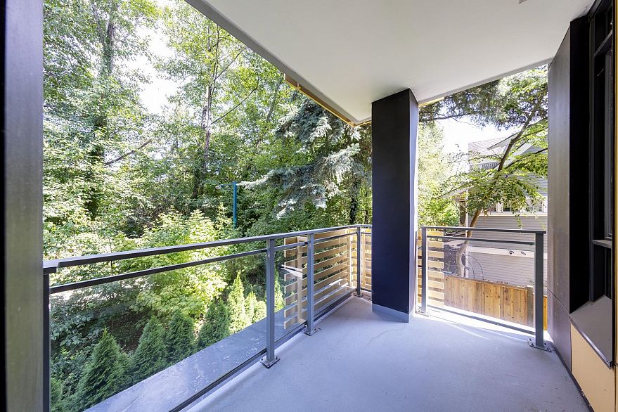 206 7428 Alberta Street