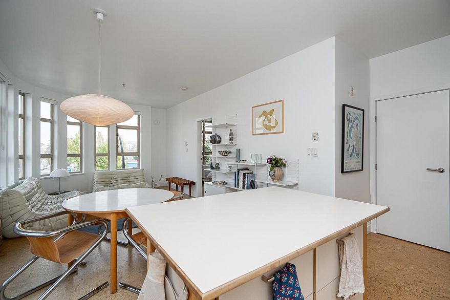 303 2828 Main Street