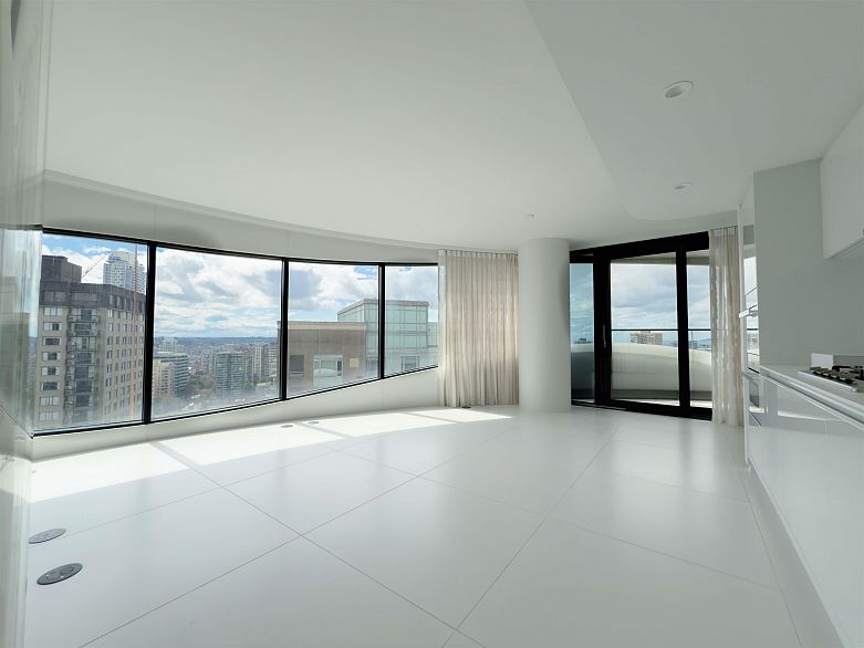 2204 1033 Nelson Street