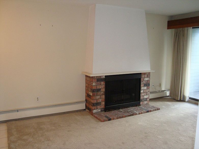 216 3150 Prince Edward Street