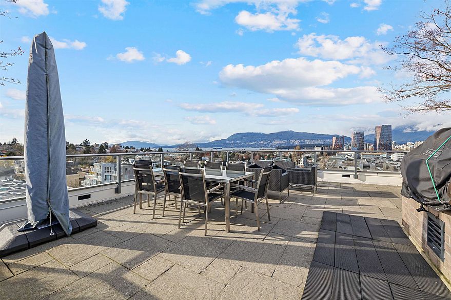 820 1777 W 7th Avenue