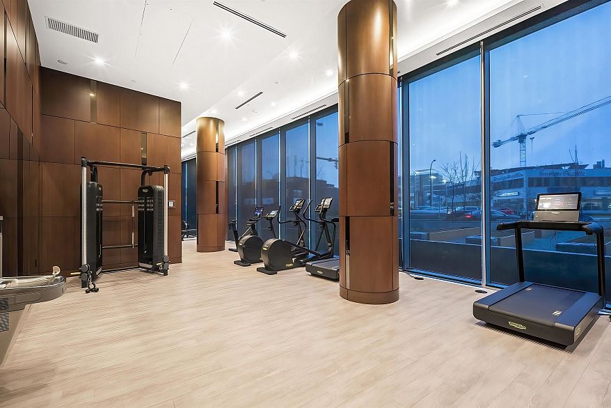 1318 1768 Cook Street