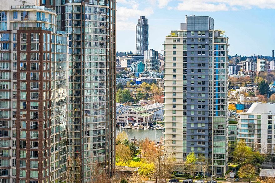 1703 1325 Rolston Street