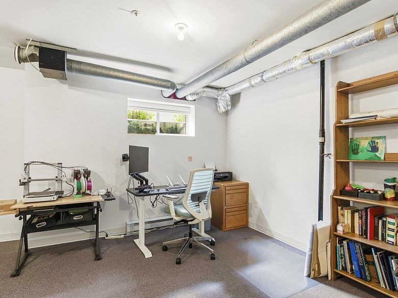 31 5650 Hampton Place