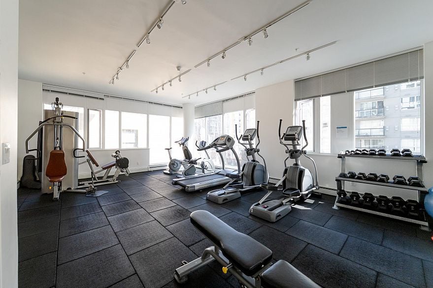 1703 1325 Rolston Street