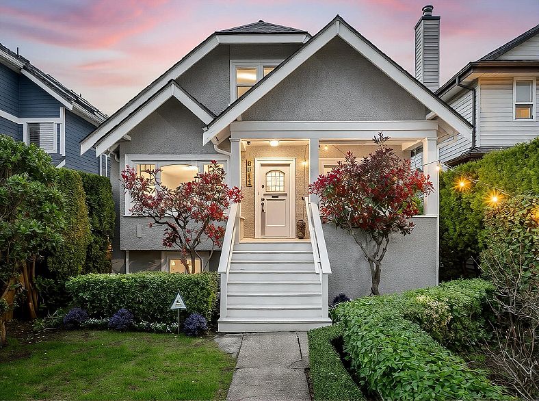 2011 Creelman Avenue