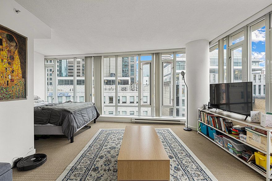 718 610 Granville Street