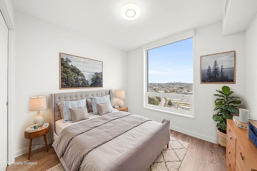 2407 8189 Cambie Street