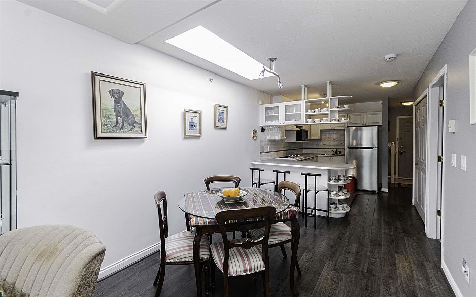 PH6 5723 Balsam Street