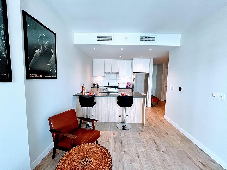 1205 3430 E Kent Avenue South