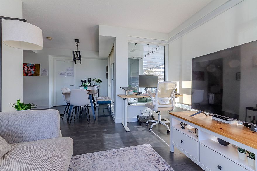 207 5515 Boundary Road