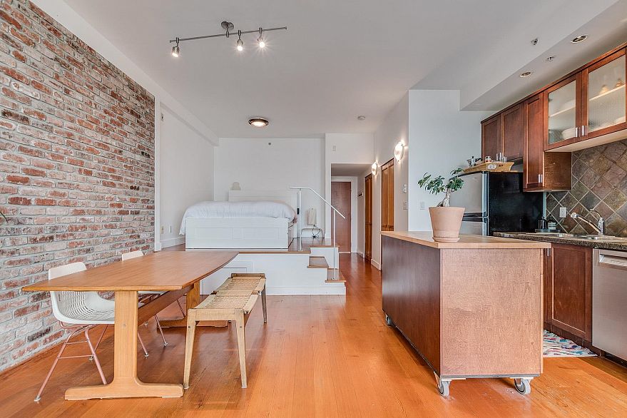 316 2515 Ontario Street