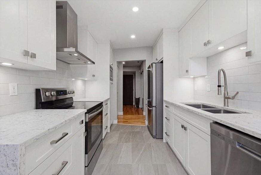 101 1005 W 7th Avenue