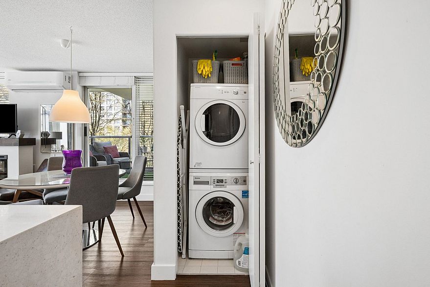 310 939 Expo Boulevard