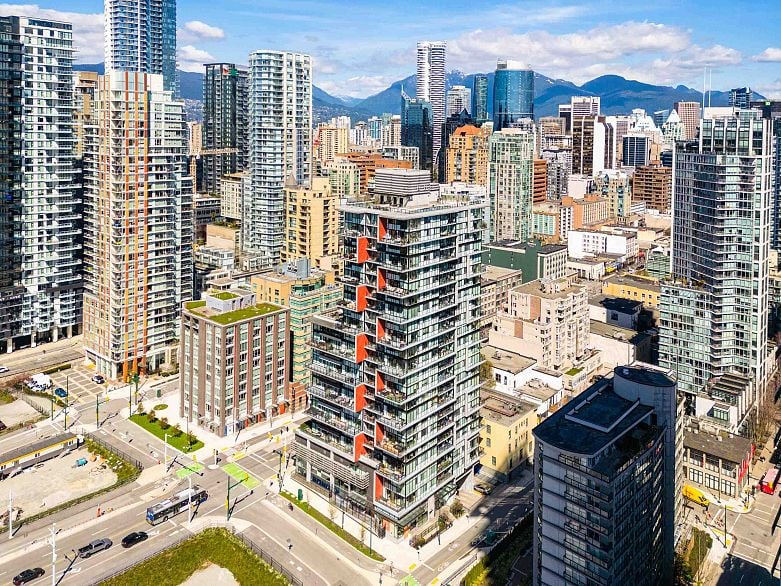 1703 1325 Rolston Street