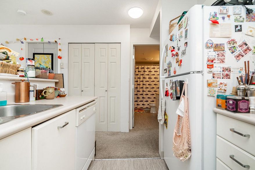 906 3438 Vanness Avenue