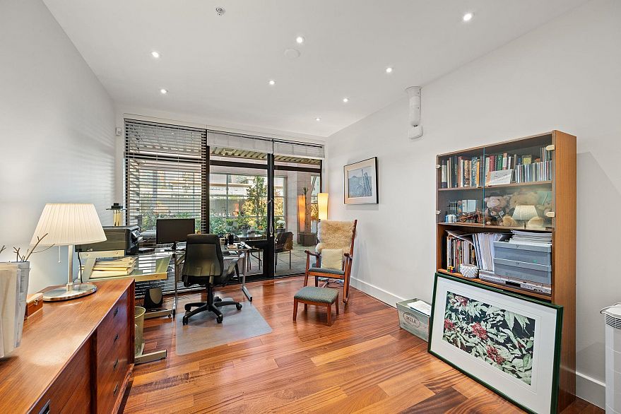 202 1750 W 2nd Avenue