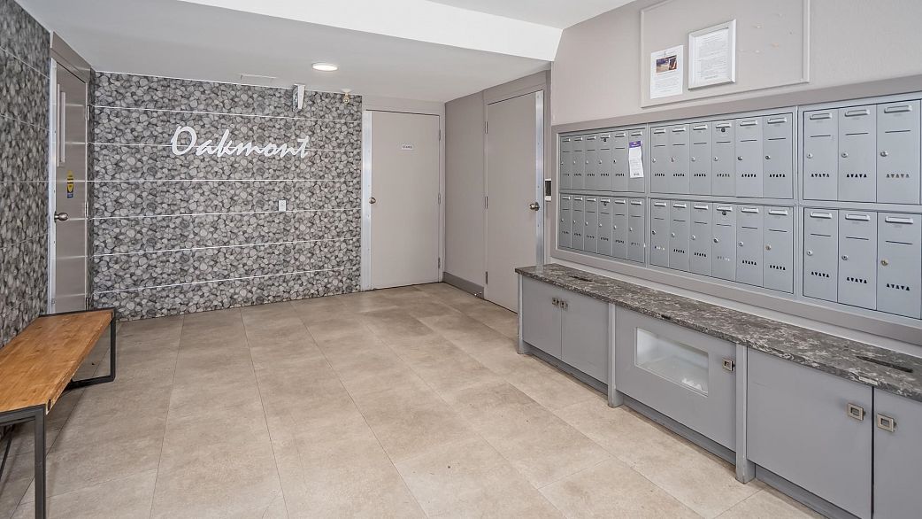 305 975 W 13th Avenue