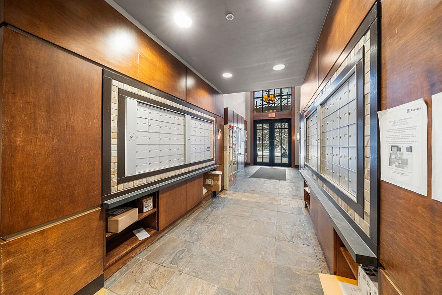 212 2250 Wesbrook Mall