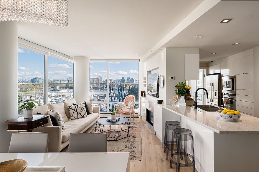 505 1201 Marinaside Crescent