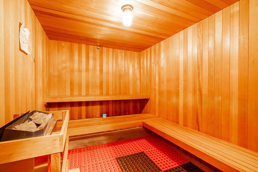 111 1236 W 8th Avenue