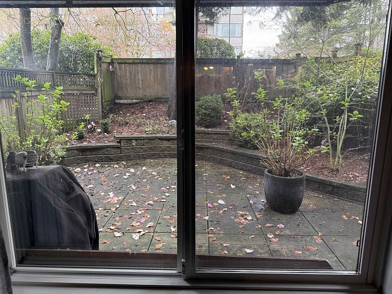 117 2416 W 3rd Avenue