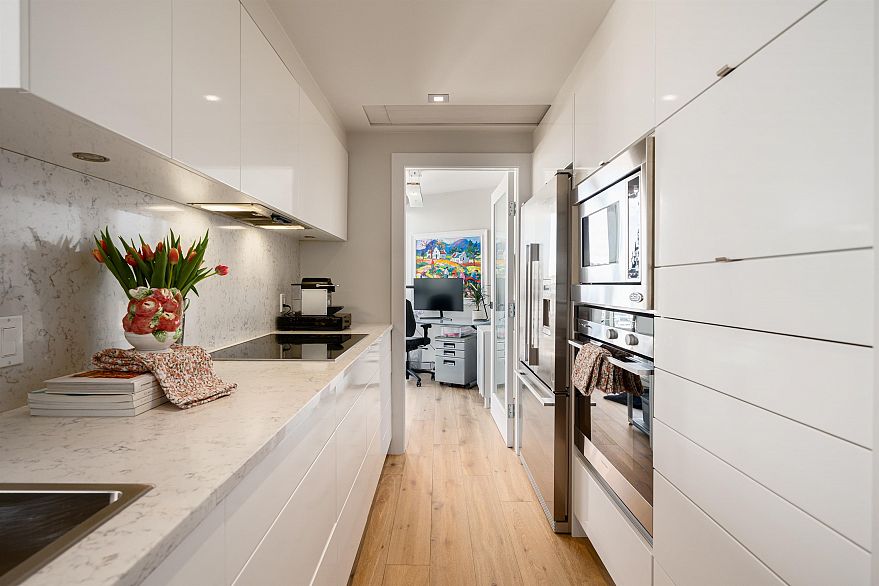 505 1201 Marinaside Crescent