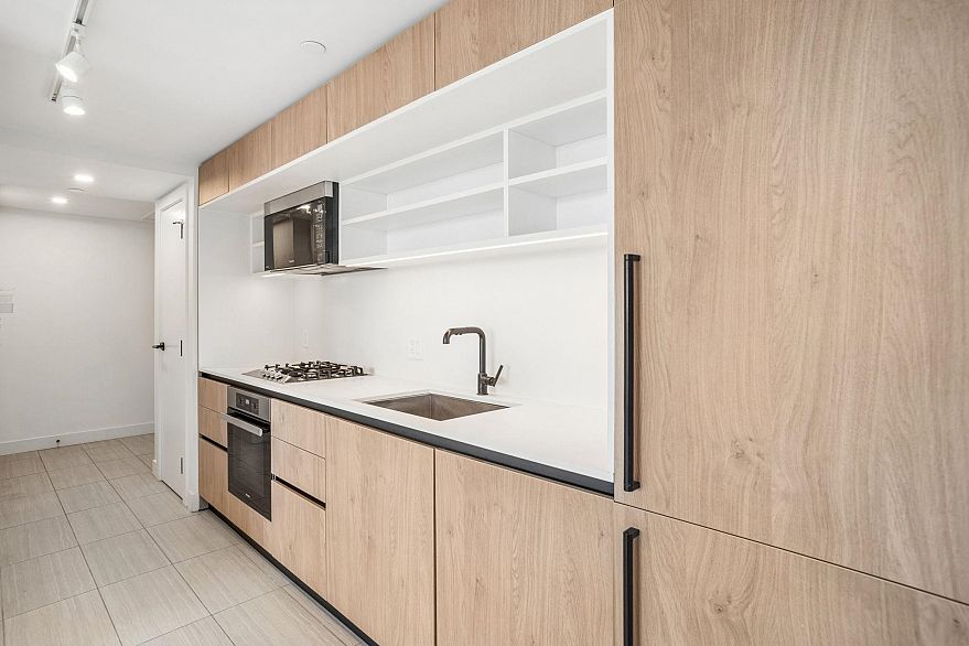 804 5058 Joyce Street