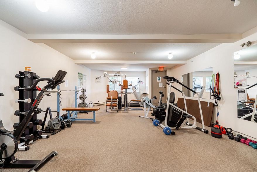 111 1236 W 8th Avenue