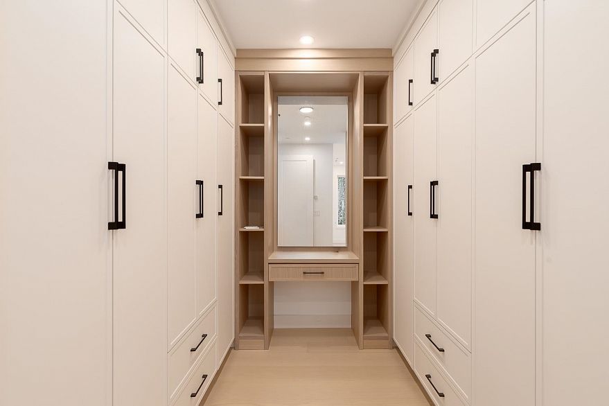 1 2976 W 13th Avenue