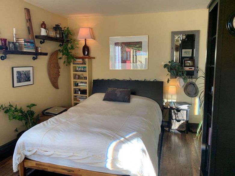 1403 1330 Harwood Street