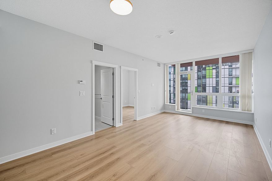 1906 5628 Birney Avenue