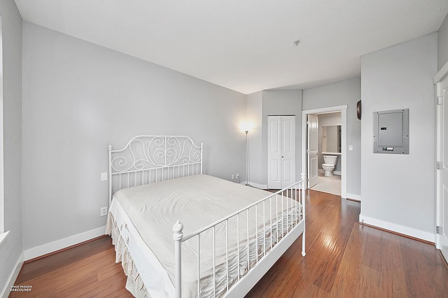 212 2250 Wesbrook Mall