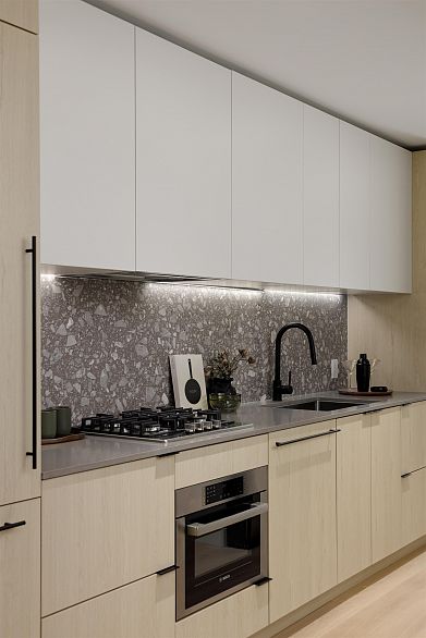 406 2471 Saint George Street