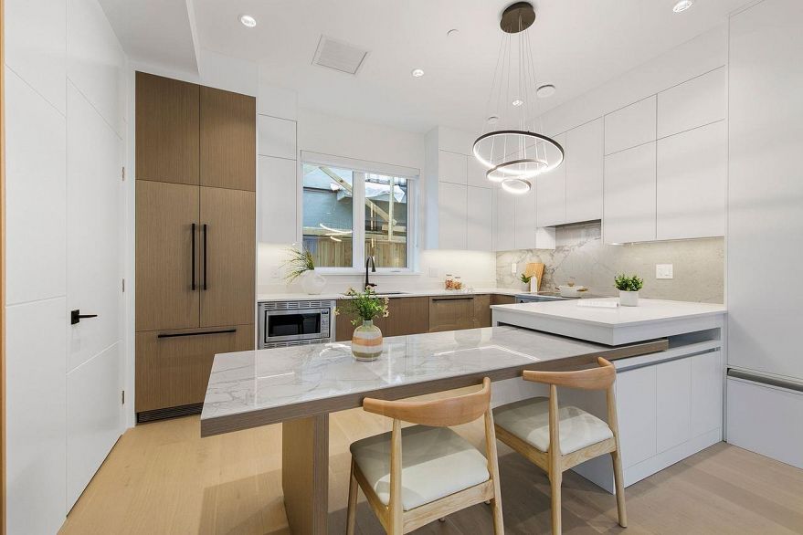 4021 West 18th Avenue